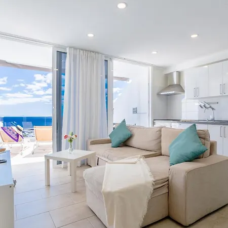 Horizon Apartments Colinas Del Sol, Terraza Con Vistas Al Mar Y Piscina Compartida * Puerto del Carmen (Lanzarote)