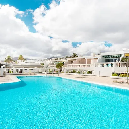Daire Horizon Apartments Colinas Del Sol, Terraza Con Vistas Al Mar Y Piscina Compartida *